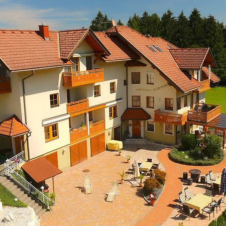 Gaestehaus Karoline Oberaichwald  エクステリア 写真